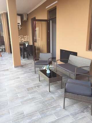 Гостевой дом House in the heart of Kobuleti Кобулети Двухместный номер Делюкс с 1 кроватью-4