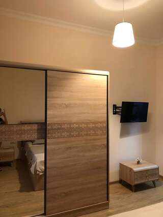Гостевой дом House in the heart of Kobuleti Кобулети Двухместный номер Делюкс с 1 кроватью-6