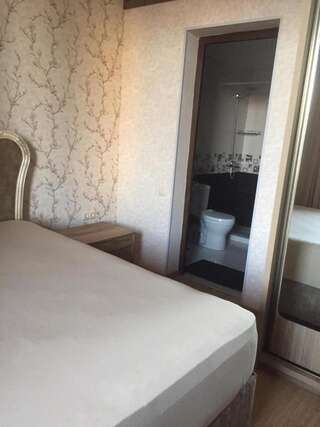 Гостевой дом House in the heart of Kobuleti Кобулети Двухместный номер Делюкс с 1 кроватью-14